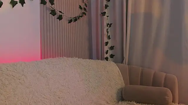 Snapshot of CindyGarrison chatting on February 2025 03:34:02 AM CindyGarrison online show from February 2025 03:34:02 AM