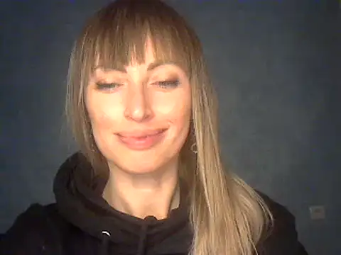 Snapshot of EffectMaya chatting on February 2026 06:43:02 PM EffectMaya online show from February 2026 06:43:02 PM