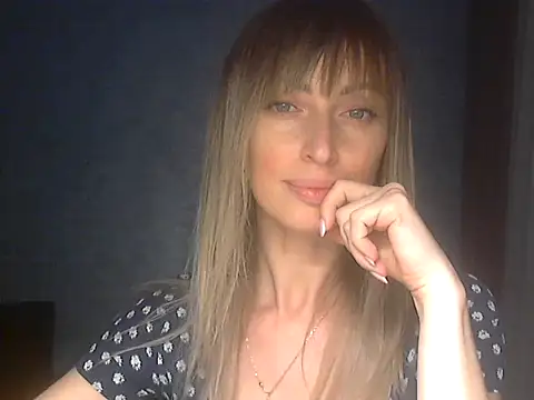 EffectMaya online show from April 2026 06:04:02 PM