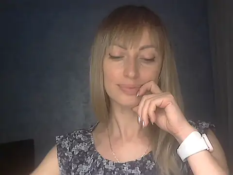 EffectMaya online show from December 2025 06:20:02 PM