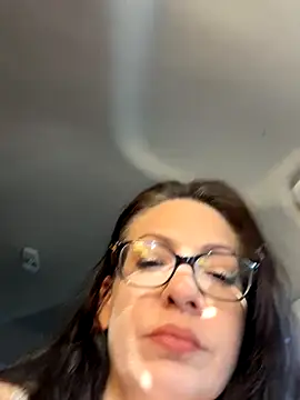 BeautifulMesss online show from November 2025 03:56:01 PM