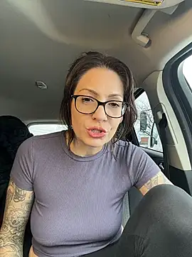 BeautifulMesss online show from March 2026 08:32:01 PM