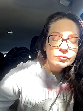 BeautifulMesss online show from October 2025 03:32:02 PM