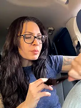 BeautifulMesss online show from October 2025 02:47:02 PM