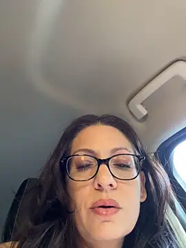 BeautifulMesss online show from September 2025 03:17:02 PM
