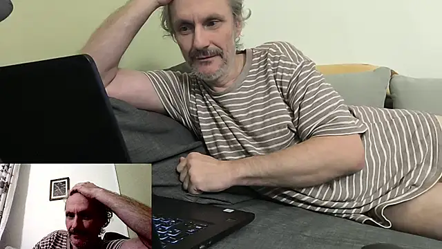 Snapshot of Zed0l1Mod chatting on December 2025 08:27:02 AM Zed0l1Mod online show from December 2025 08:27:02 AM