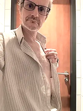 Zed0l1Mod online show from February 2025 05:09:01 PM