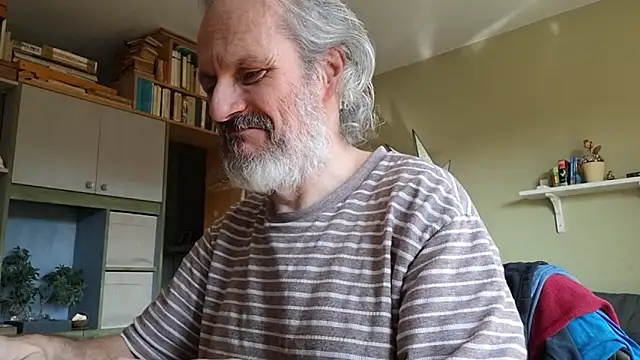 Snapshot of Zed0l1Mod chatting on March 2026 09:02:01 AM Zed0l1Mod online show from March 2026 09:02:01 AM