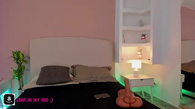 nathalynbarnes online show from March 2026 10:59:01 AM