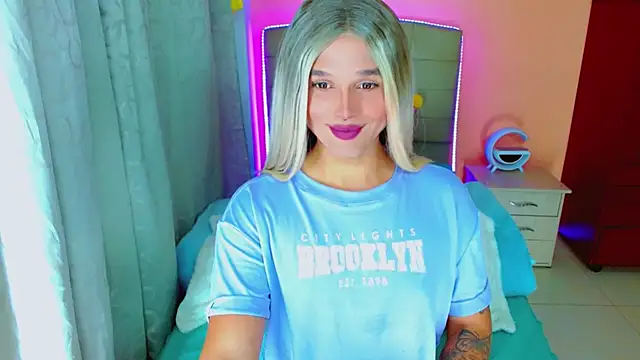 TaylorMon online show from September 2025 09:21:02 PM