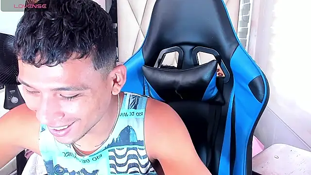 Snapshot of Backsex_boy chatting on March 2025 04:07:02 PM Backsex boy online show from March 2025 04:07:02 PM