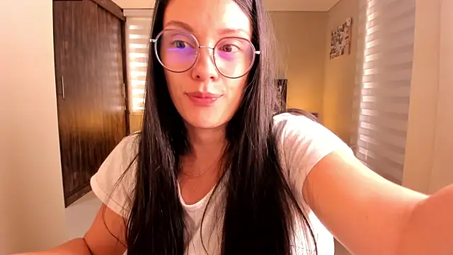 Snapshot of anabel_025 chatting on March 2025 03:44:01 PM anabel 025 online show from March 2025 03:44:01 PM