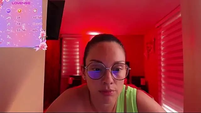 Snapshot of anabel_025 chatting on June 2026 09:16:01 PM anabel 025 online show from June 2026 09:16:01 PM
