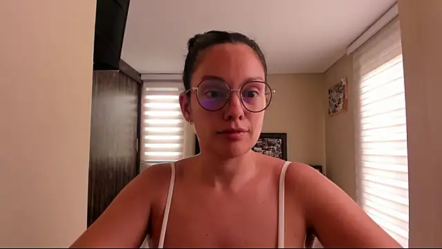 anabel 025 online show from April 2026 07:18:01 PM