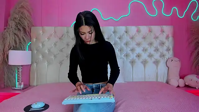 Julieta Cortes   online show from March 2026 11:55:01 AM