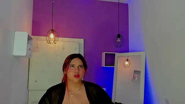 Alanna hot3 online show from April 2026 09:49:01 PM