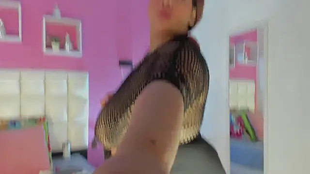Alanna hot3 online show from June 2026 01:22:01 PM