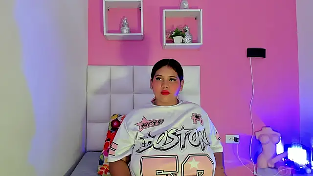 Alanna hot3 online show from May 2026 07:44:02 PM