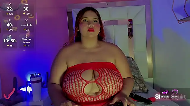 Alanna hot3 online show from March 2026 07:39:01 PM