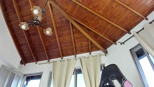 Snapshot of IsaFontanna chatting on February 2026 11:04:01 PM IsaFontanna online show from February 2026 11:04:01 PM