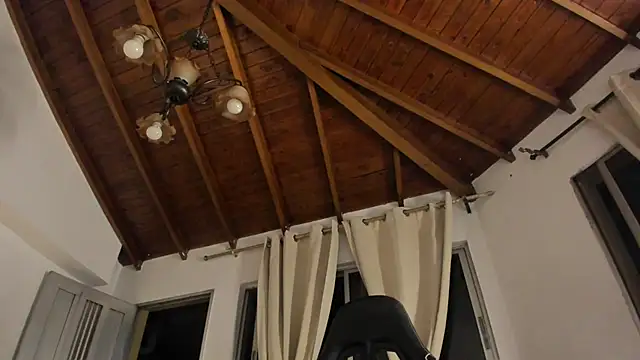 IsaFontanna online show from April 2026 11:52:02 PM