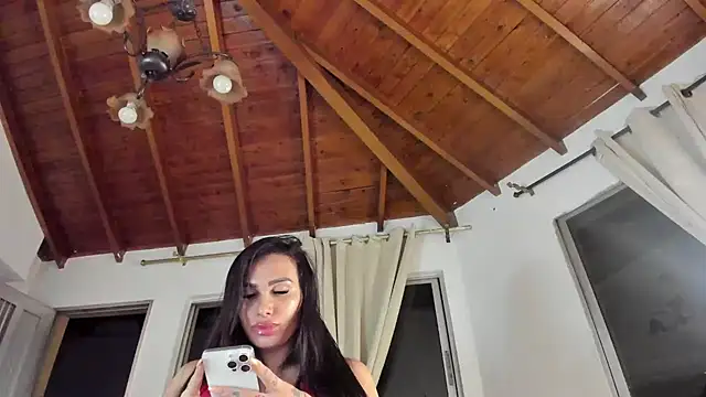 Snapshot of IsaFontanna chatting on November 2025 01:53:01 AM IsaFontanna online show from November 2025 01:53:01 AM