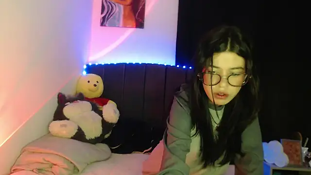 ily bea online show from April 2026 12:35:01 AM