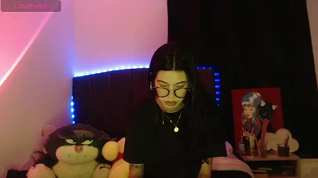 Snapshot of ily_bea chatting on September 2025 12:16:02 AM ily bea online show from September 2025 12:16:02 AM