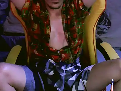 Snapshot of cloudyth1994 chatting on December 2024 07:53:02 PM cloudyth1994 online show from December 2024 07:53:02 PM