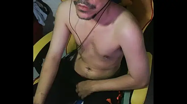 Snapshot of cloudyth1994 chatting on March 2025 09:37:01 PM cloudyth1994 online show from March 2025 09:37:01 PM