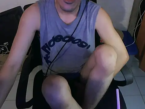 Snapshot of cloudyth1994 chatting on October 2025 03:29:02 AM cloudyth1994 online show from October 2025 03:29:02 AM