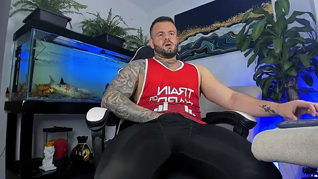 Snapshot of Johnnygrayson1 chatting on June 2026 12:43:01 AM Johnnygrayson1 online show from June 2026 12:43:01 AM