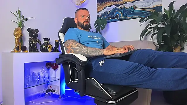 Johnnygrayson1 online show from February 2026 11:17:02 PM