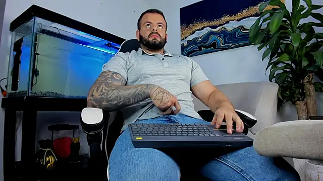 Snapshot of Johnnygrayson1 chatting on July 2026 02:08:02 AM Johnnygrayson1 online show from July 2026 02:08:02 AM