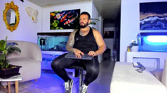 Johnnygrayson1 online show from March 2025 11:39:02 PM