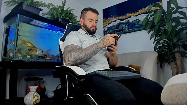 Snapshot of Johnnygrayson1 chatting on July 2026 01:06:02 AM Johnnygrayson1 online show from July 2026 01:06:02 AM