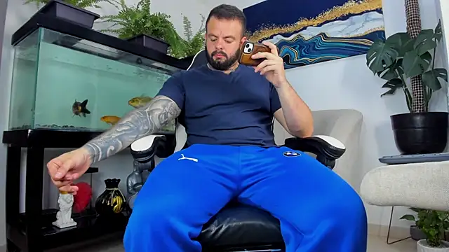 Johnnygrayson1 online show from May 2026 12:05:01 AM