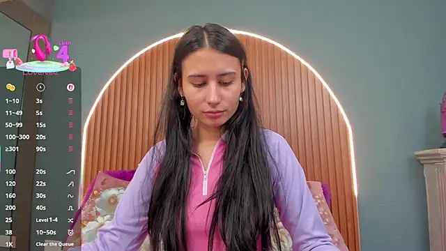 NayeCloud online show from January 2026 03:46:01 AM