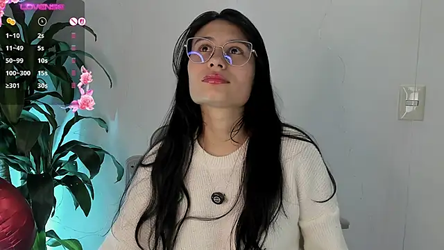 NayeCloud online show from April 2026 05:08:02 AM