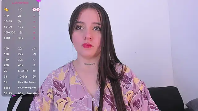 Sabrina Lennox online show from May 2026 06:20:01 PM
