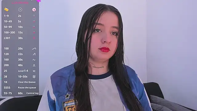 Snapshot of Sabrina_Lennox chatting on June 2026 06:13:01 PM Sabrina Lennox online show from June 2026 06:13:01 PM
