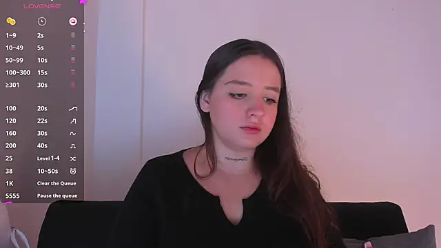 Sabrina Lennox online show from September 2025 01:17:02 PM