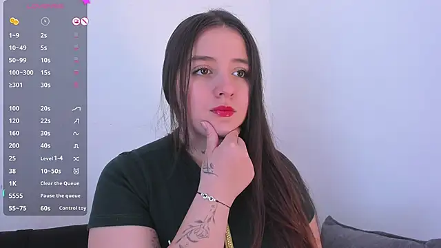 Sabrina Lennox online show from June 2026 06:23:01 PM