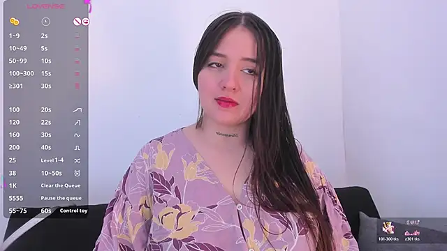 Snapshot of Sabrina_Lennox chatting on June 2026 06:29:01 PM Sabrina Lennox online show from June 2026 06:29:01 PM