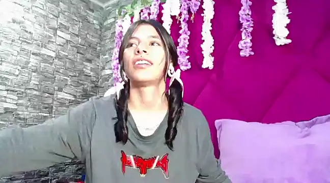 Sasha Petitte online show from March 2025 03:08:01 AM