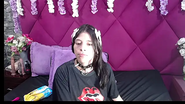 Sasha Petitte online show from March 2025 03:27:02 AM