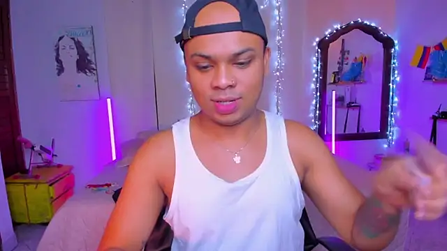 CuteRomi online show from October 2025 04:12:02 AM