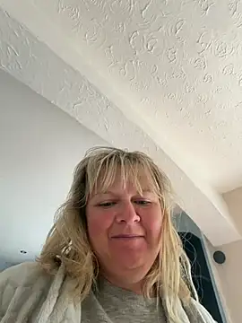 chloefeel online show from June 2026 06:47:02 AM