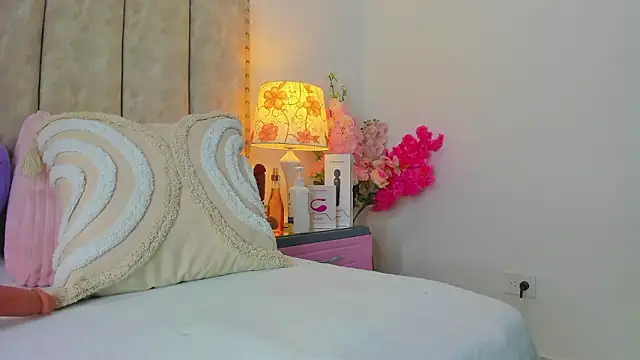 ShanelWest online show from March 2026 01:57:01 PM