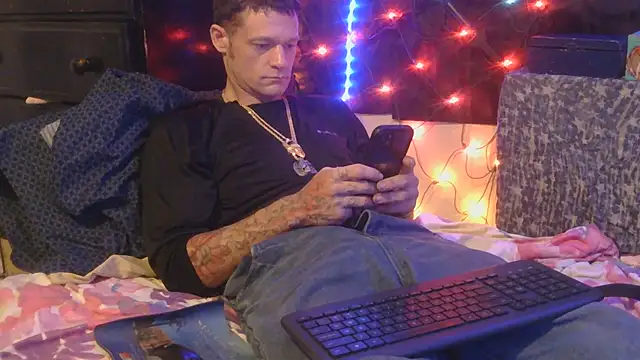 TheOneYouLove69 online show from November 2025 01:53:02 AM